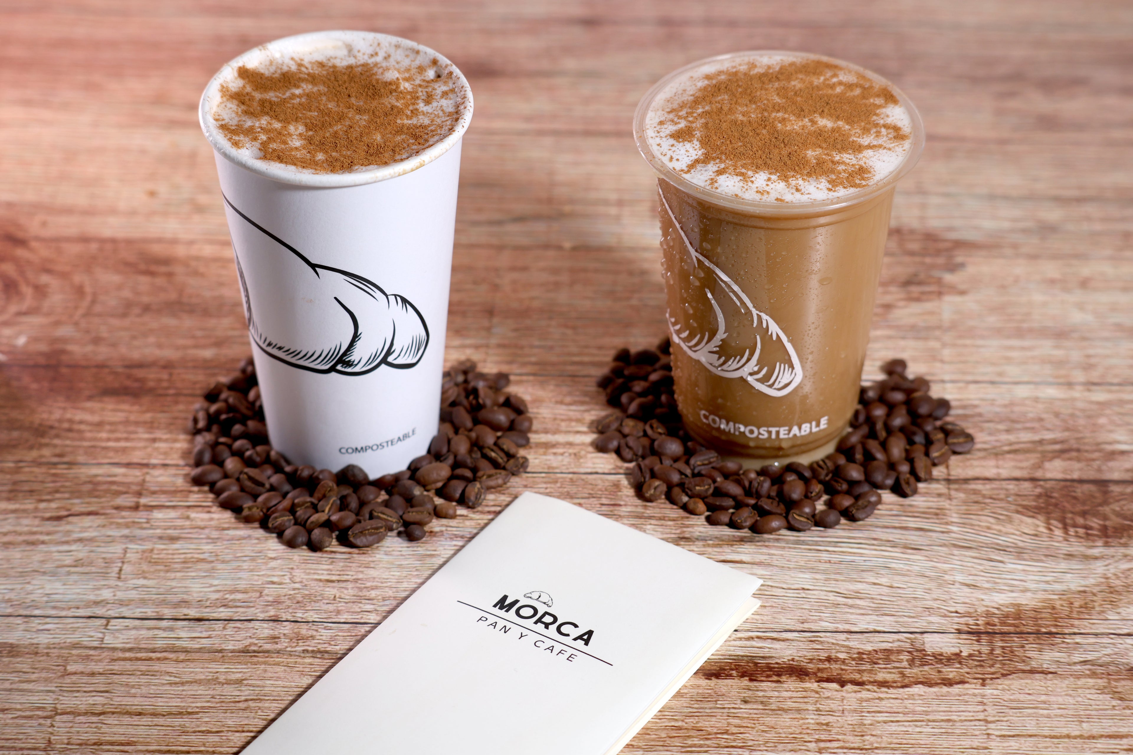 Café capuccino para llevar caliente y frío